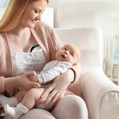 tire lait vitalait maman souriante